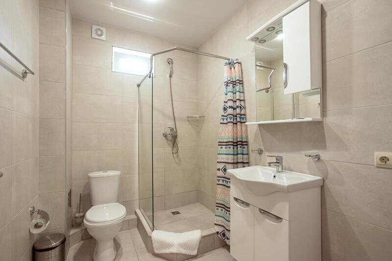 Апартаменты 4-местный 2-комнатный (на ул. Херсонская 89)