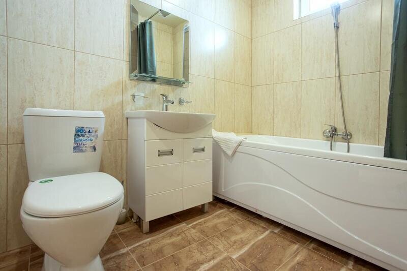 Апартаменты 4-местный 2-комнатный (на ул. Херсонская 89)