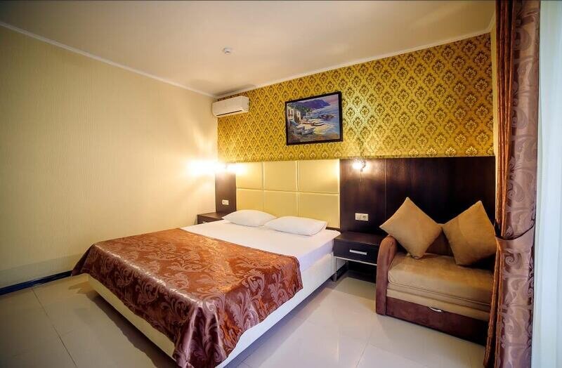 Люкс 4-местный 2-комнатный