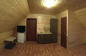 Семейный Номера: 1, 4, 7, Дома в аренду Русская тройка, Самара