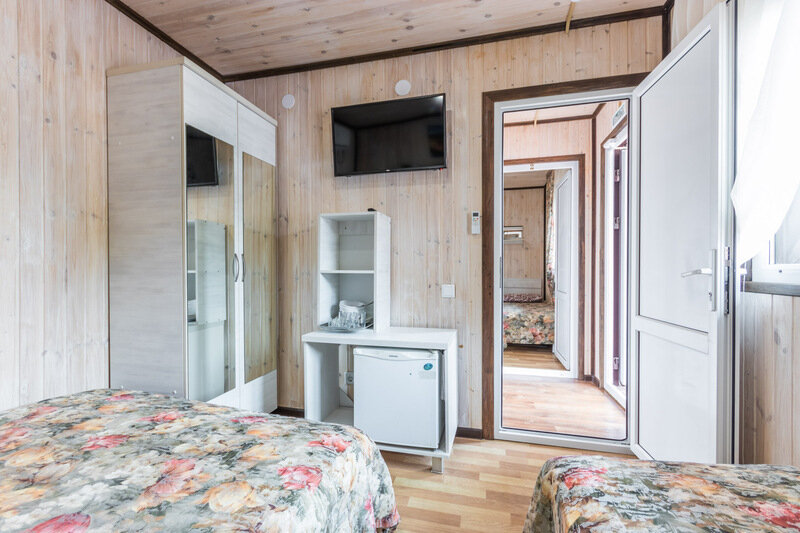 Домик 6-местный 2-комнатный