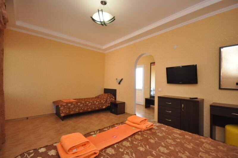 Стандартный 3-местный (4)