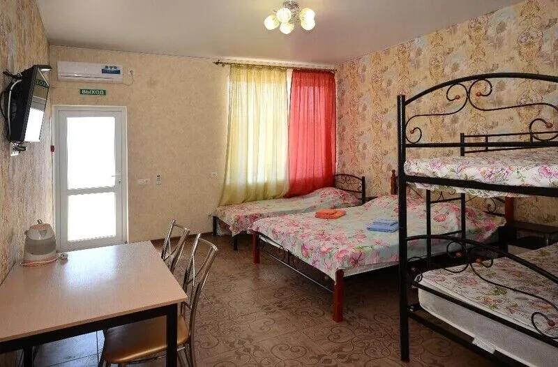 Стандартный 4-местный 1-комнатный