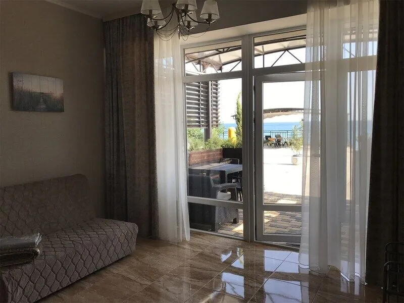 3-местный 1-комнатный №10 (вид на море) | Лазурный берег, Крым