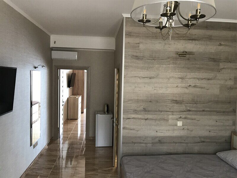 Люкс 5-местный 2-комнатный №12 (вид на море)