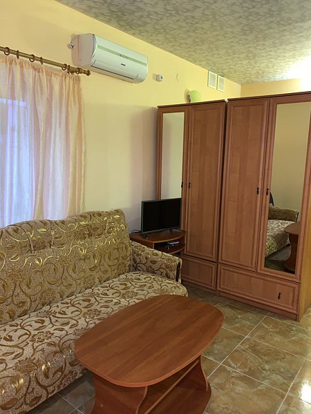 Студия 4-местный 1-комнатный с кухней (1 корпус) (3)