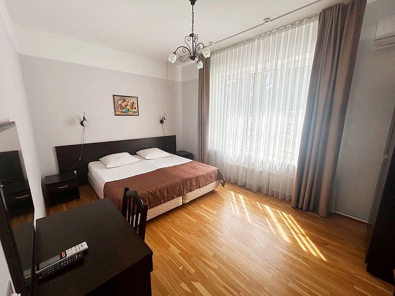 Апартаменты 6-местный (3 спальни)