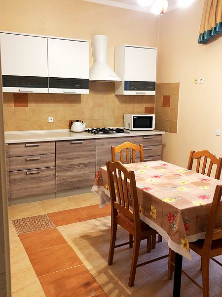 Апартаменты 6-местный (3 спальни)