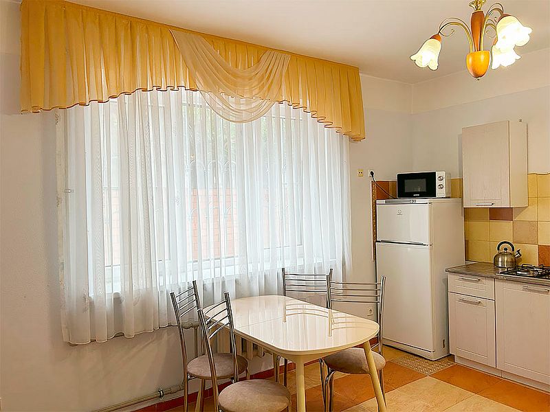 Номер 3-местный (с основными удобствами)