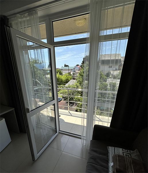 Полулюкс 3-местный (с балконом) | Валенсия, Краснодарский край