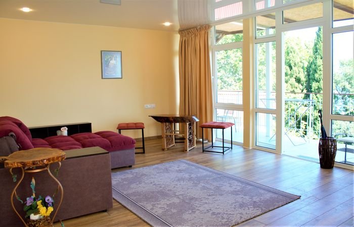 Сюит Панорамный 3-местный 1-комнатный