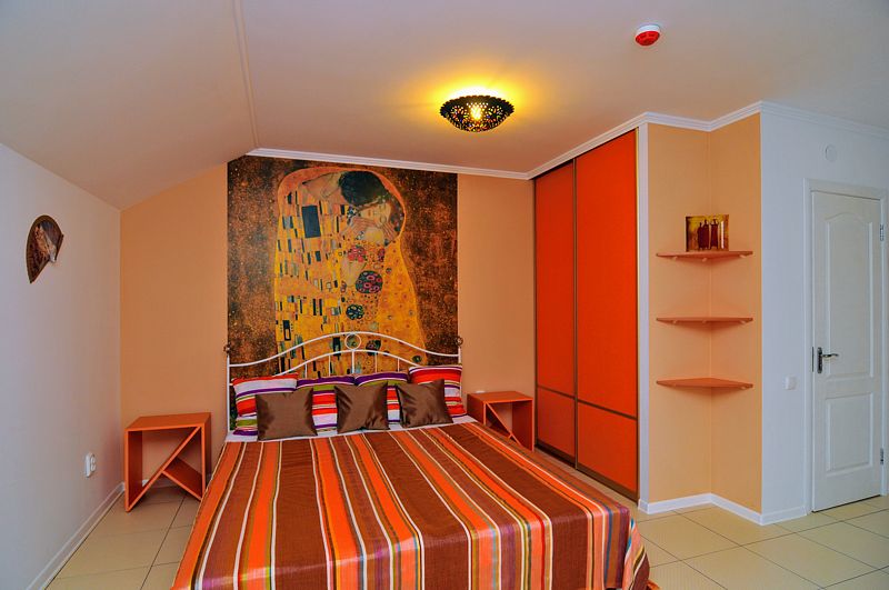 Комфорт «Поцелуй» 4-местный комната в мансарде