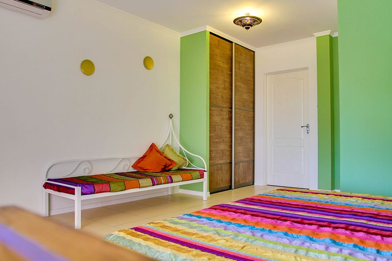 Комфорт 3-местный комната в мансарде