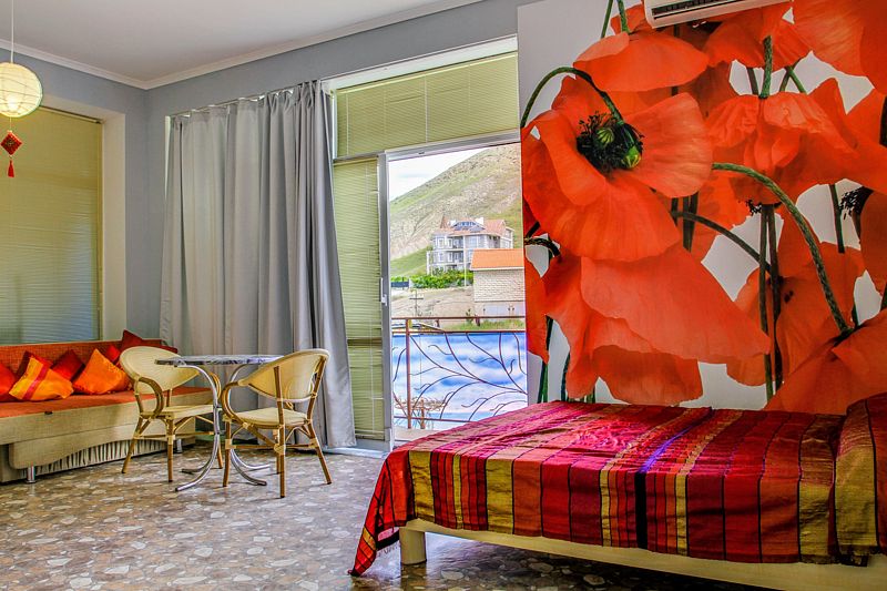 Семейный 4-местный Маки