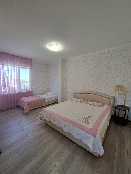 Дом 6-местный 1-комнатный