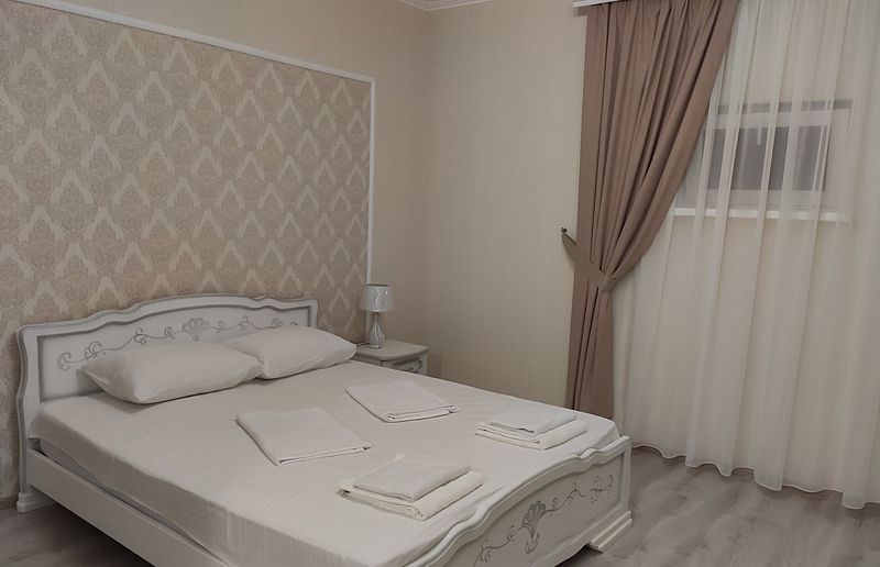 Люкс 3-местный 1-комнатный (классический)