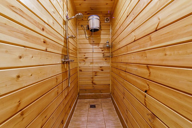 Коттедж 6-местны 2-комнатный Нептун