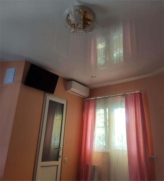 Домик 4-местный (с верандой)