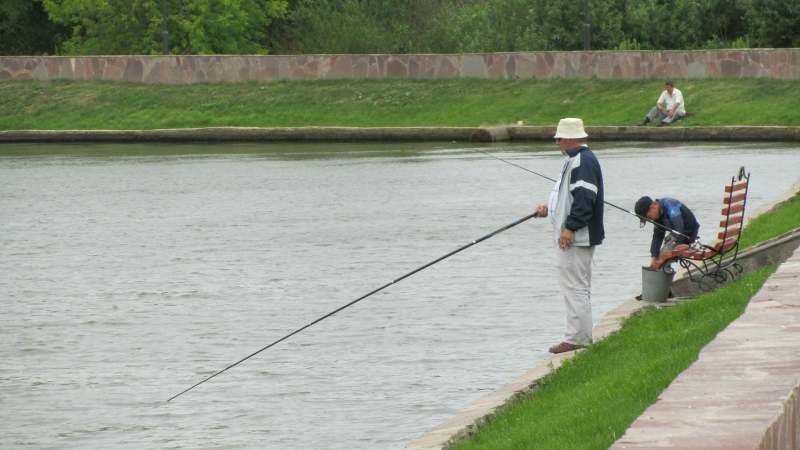 рыбалка на озере