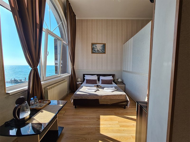 Стандартный 3-местный 1-комнатный (с видом на море)