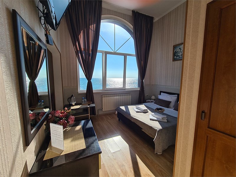 Стандартный 3-местный 1-комнатный (с видом на море)