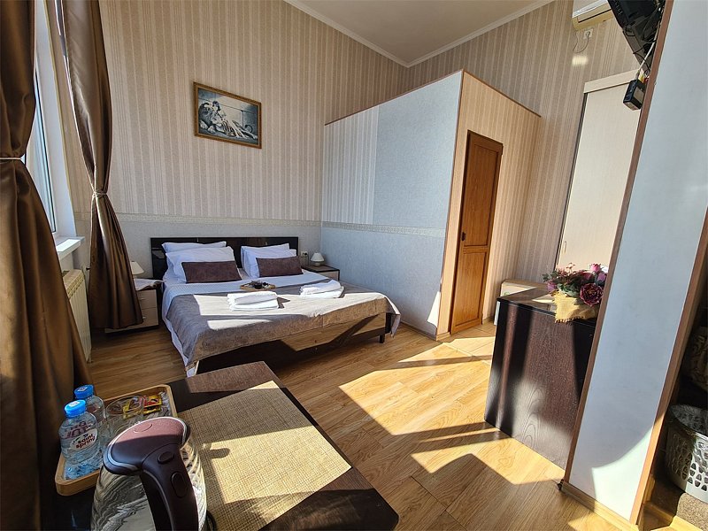 Стандартный 3-местный 1-комнатный (с видом на море)