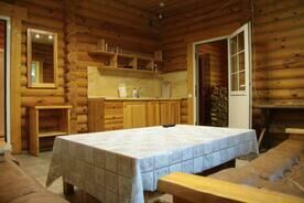 Коттедж четырехместный, База отдыха Крутой Яр, село Волковское