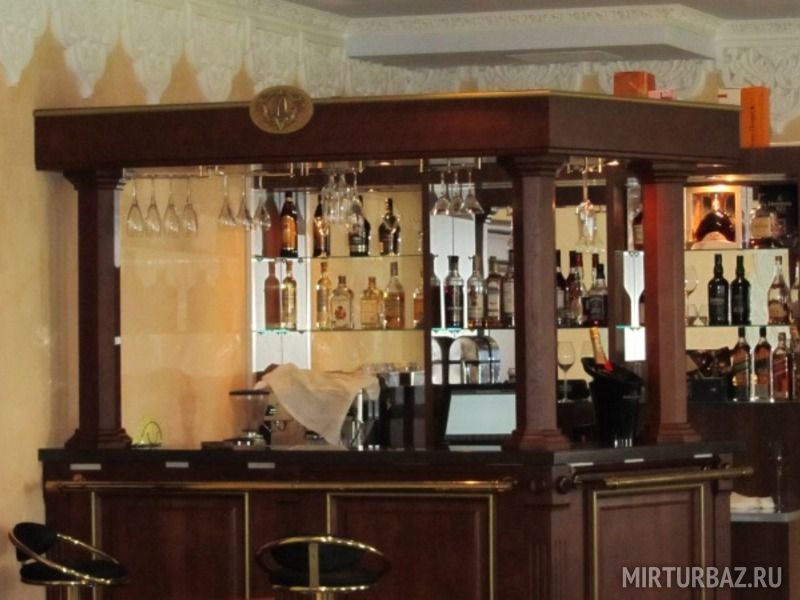 бар