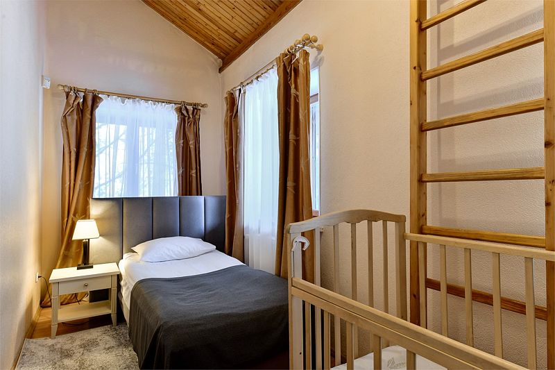 Коттедж 5-местный 2-комнатный (Шале)