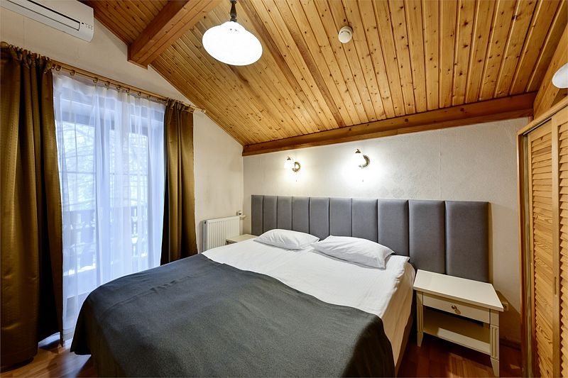 Коттедж 5-местный 2-комнатный (Шале)