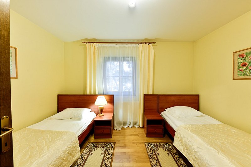 Коттедж 9-местный 5-комнатный 2-этажный (Словения)