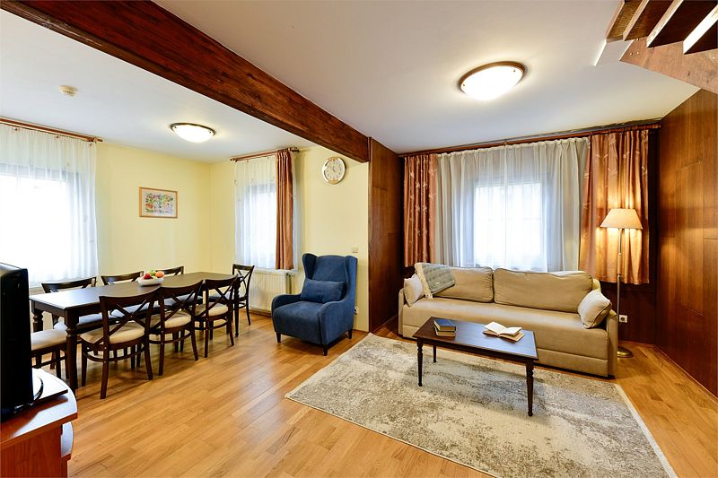 Коттедж 9-местный 5-комнатный 2-этажный (Словения)