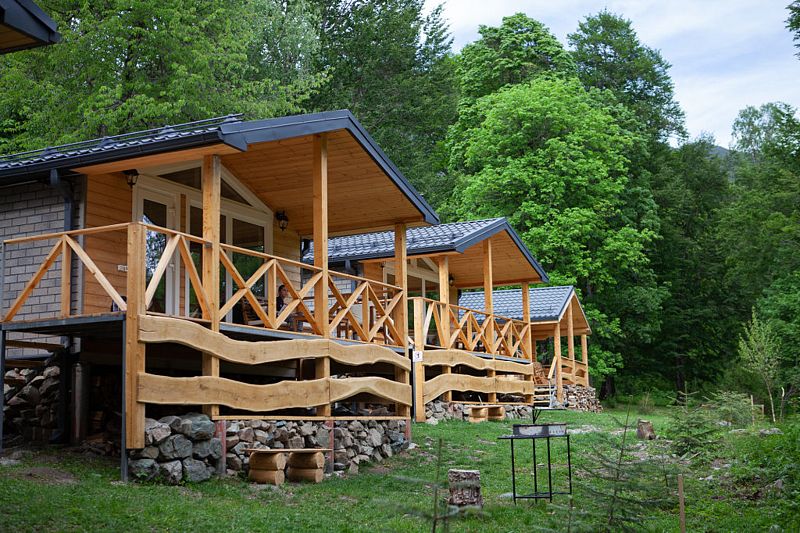 Горный приют Base Camp, Архыз, Республика Карачаево-Черкесия