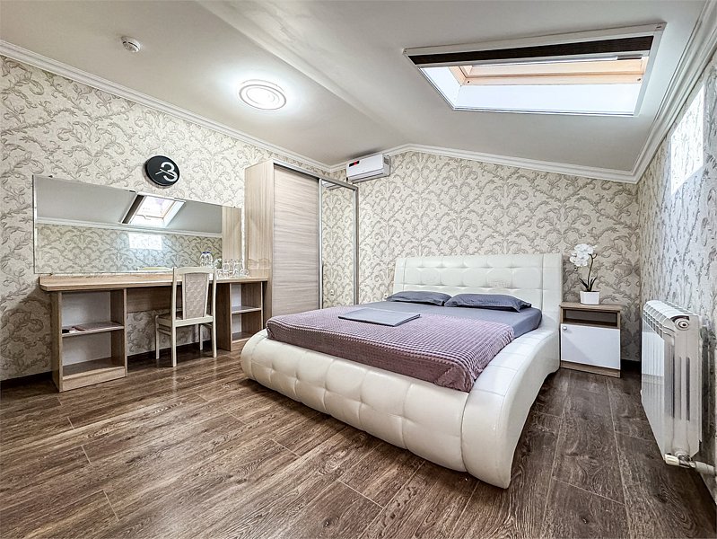 Делюкс 4-местный 2-комнатный (Мансарда)