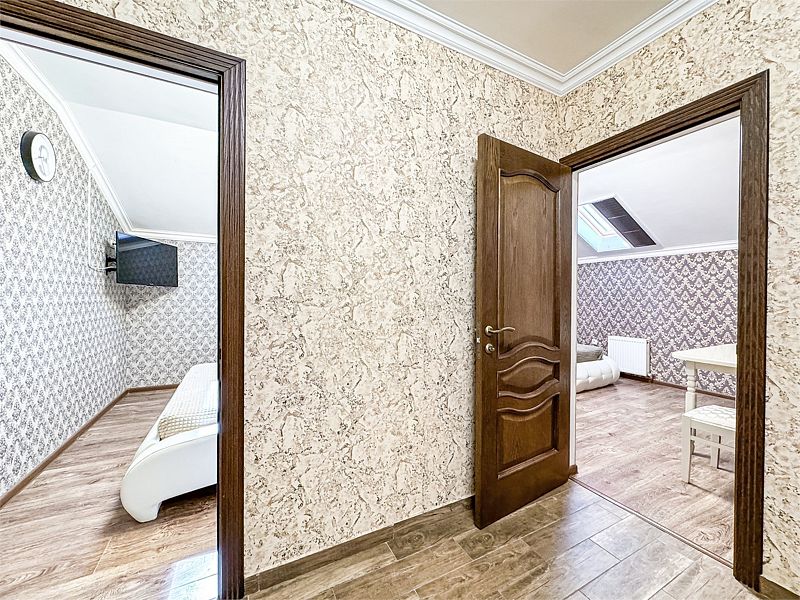 Делюкс 4-местный 2-комнатный (Мансарда)