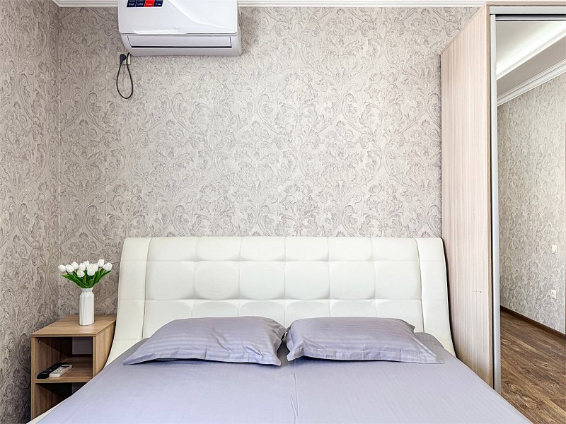 Люкс 4-местный 2-комнатный (с балконом, вид на сосны)