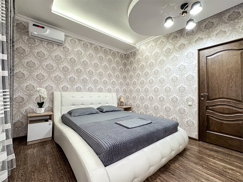 Люкс Супер 6-местный 2-комнатный (с балконом, вид на сосны)