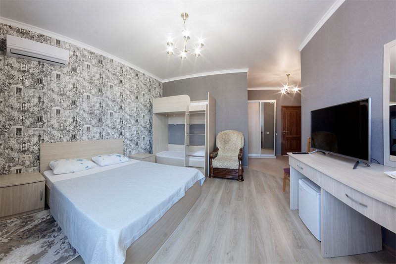 Семейный УЛУЧШЕННЫЙ 4-местный 1-комнатный