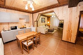 Коттедж №6 с кухней и камином, Гостевой дом Орлиное гнездо, Архыз