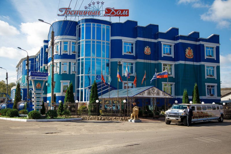 Гостинично-ресторанный комплекс Гостиный дом, Брянская область, Брянск поселок Синезерки