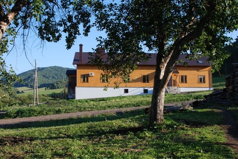 Летний вид гостиницы