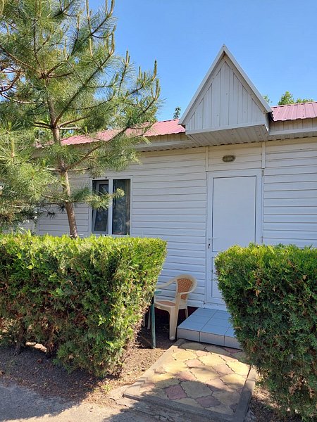 Домик 4-местный 2-комнатный