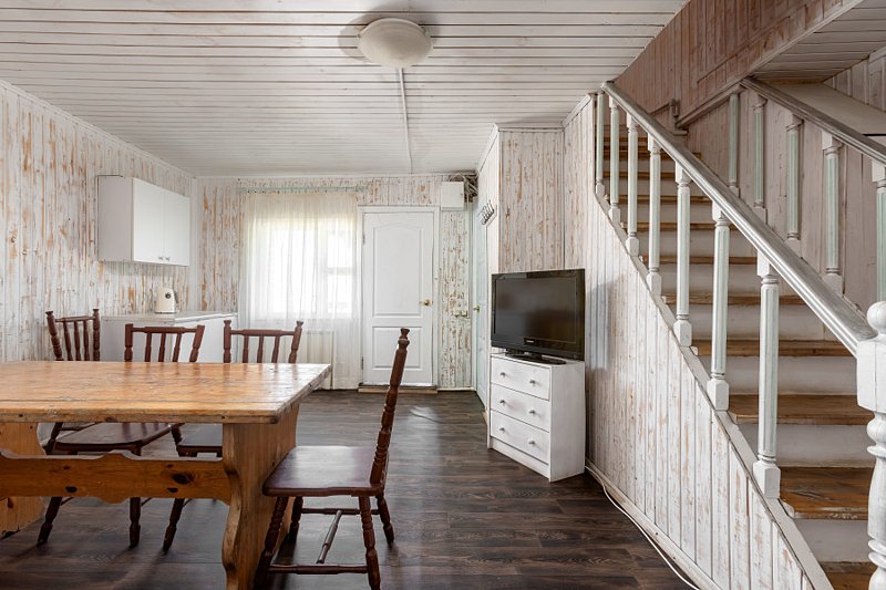 Домик Русский 6-местный 2-этажный (№1-6)