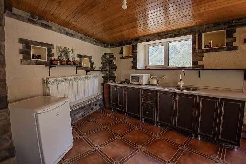 Стандартный 4-местный 2-комнатный (верхний дом, с панорамным видом)