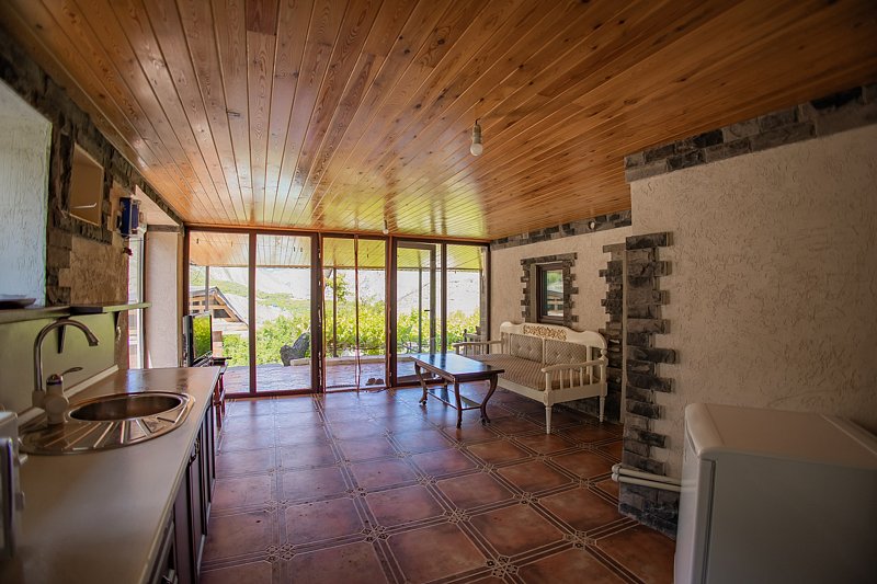 Стандартный 4-местный 2-комнатный (верхний дом, с панорамным видом)