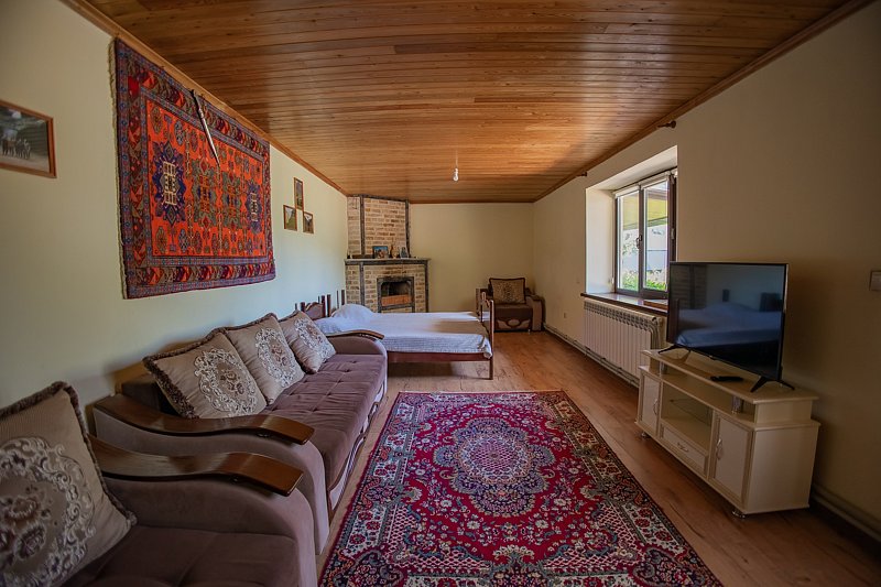 Стандартный 5-местный 1-комнатный (верхний дом, с камином)