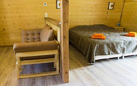 Двухместный номер Standard с балконом и с красивым видом из окна двуспальная кровать, База отдыха Времена года, Питкярантский