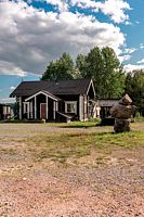 Шестиместный коттедж с 3 комнатами, База отдыха Времена года, Питкярантский