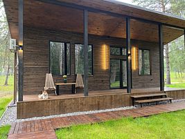 Двухместный коттедж с красивым видом из окна двуспальная кровать, Частный Дом в Лесу с Террассой, Клин