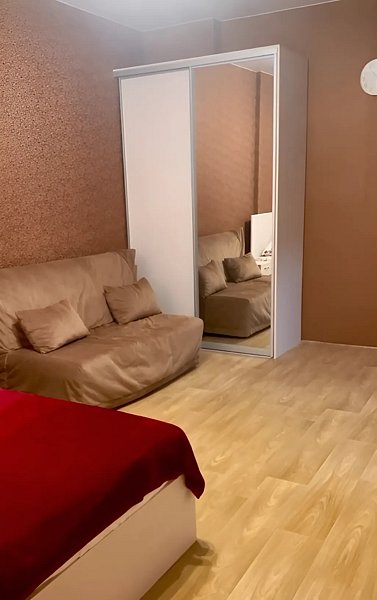 Апартаменты 4-местный (с собственным двориком)